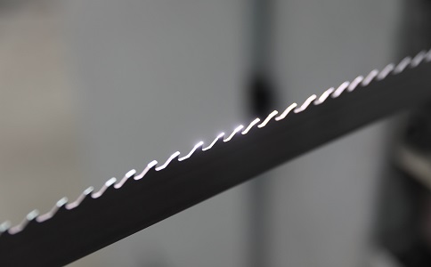 张掖双金属带锯条产生切削噪音的原因具体有哪些？